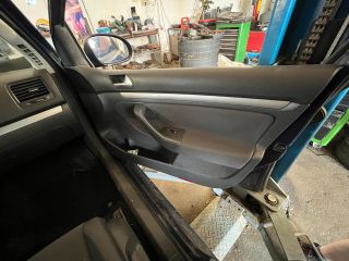 bontott VW GOLF V Jobb első Ablakemelő Kapcsoló