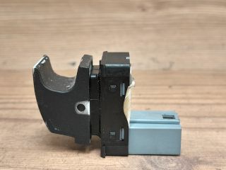 bontott VW GOLF V Jobb első Ablakemelő Kapcsoló