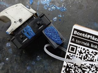 bontott VW GOLF V Jobb első Ablakemelő Kapcsoló