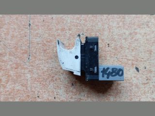 bontott VW GOLF V Jobb első Ablakemelő Kapcsoló