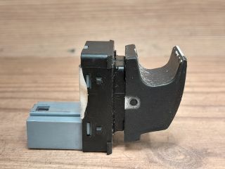 bontott VW GOLF V Jobb első Ablakemelő Kapcsoló