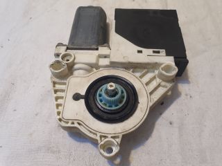 bontott VW GOLF V Jobb első Ablakemelő Motor