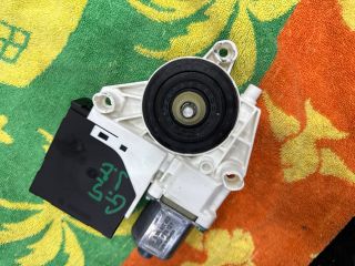 bontott VW GOLF V Jobb első Ablakemelő Motor