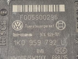 bontott VW GOLF V Jobb első Ablakemelő Motor