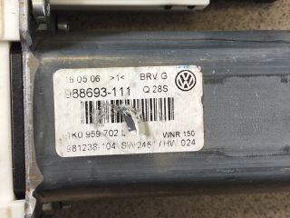 bontott VW GOLF V Jobb első Ablakemelő Motor