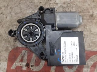 bontott VW GOLF V Jobb első Ablakemelő Motor