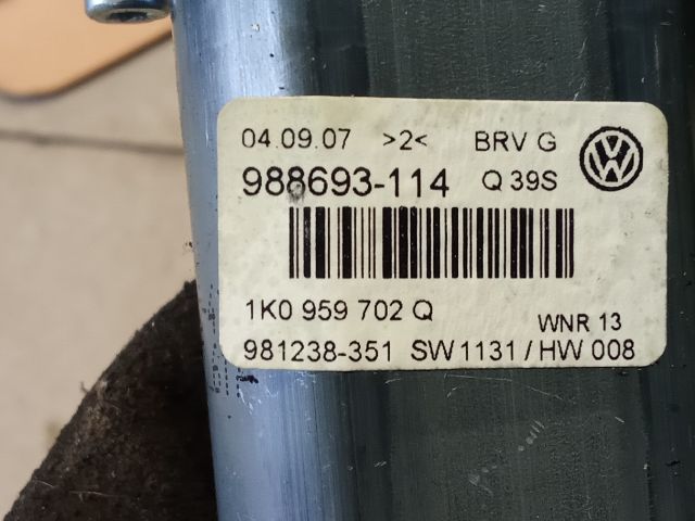 bontott VW GOLF V Jobb első Ablakemelő Motor