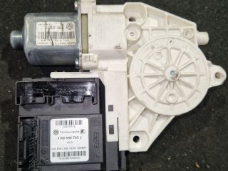 bontott VW GOLF V Jobb első Ablakemelő Motor