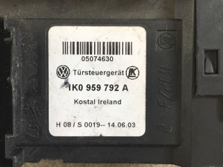 bontott VW GOLF V Jobb első Ablakemelő Motor