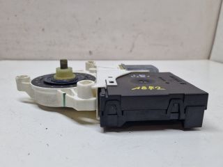 bontott VW GOLF V Jobb első Ablakemelő Motor