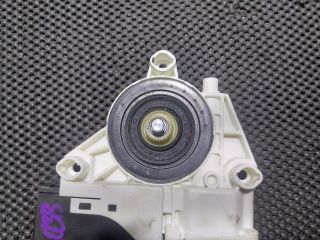 bontott VW GOLF V Jobb első Ablakemelő Motor