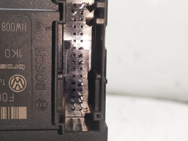 bontott VW GOLF V Jobb első Ablakemelő Motor