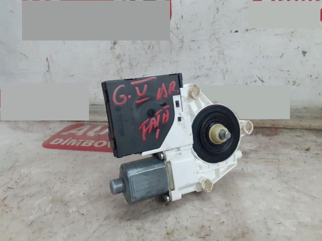 bontott VW GOLF V Jobb első Ablakemelő Motor