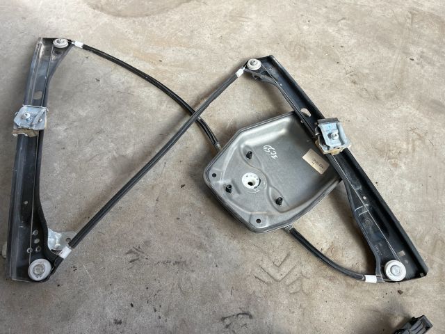 bontott VW GOLF V Jobb első Ablakemelő Szerkezet (Elektromos)