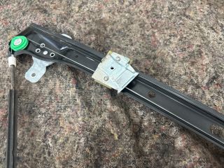 bontott VW GOLF V Jobb első Ablakemelő Szerkezet (Elektromos)