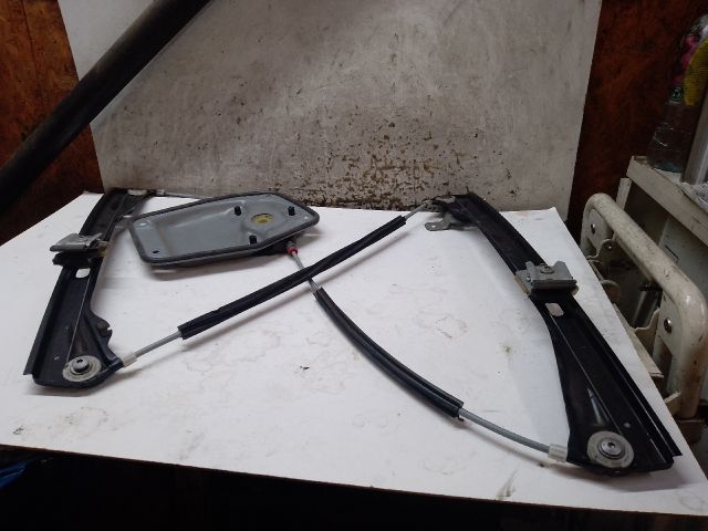 bontott VW GOLF V Jobb első Ablakemelő Szerkezet (Elektromos)