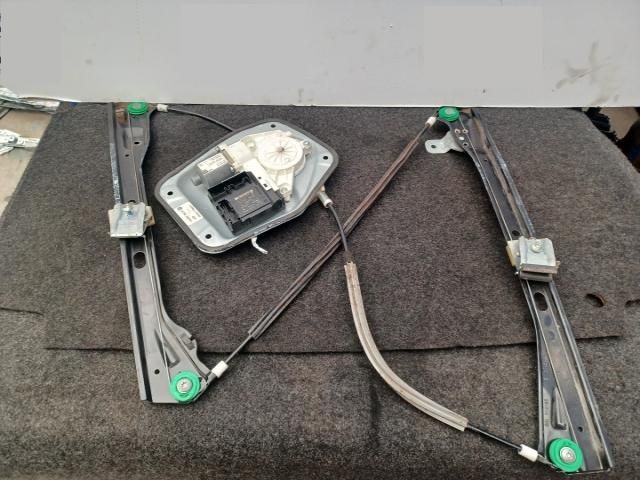 bontott VW GOLF V Jobb első Ablakemelő Szerkezet (Elektromos)