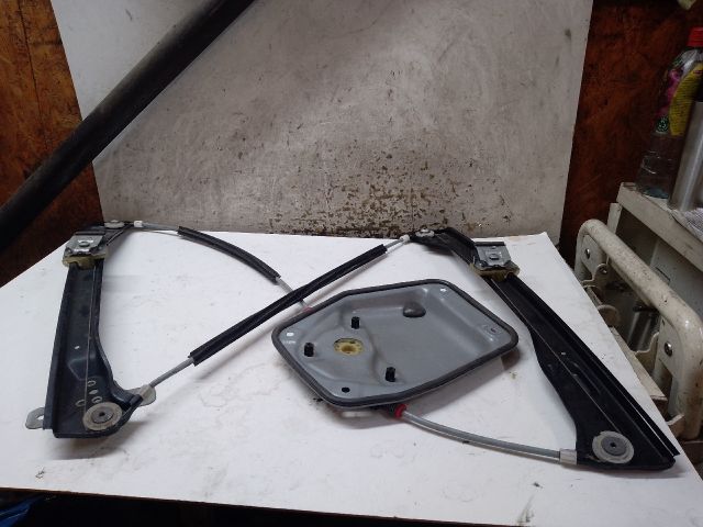 bontott VW GOLF V Jobb első Ablakemelő Szerkezet (Elektromos)