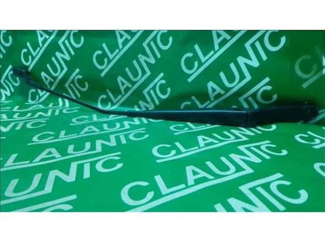 bontott VW GOLF V Jobb első Ablaktörlő Kar