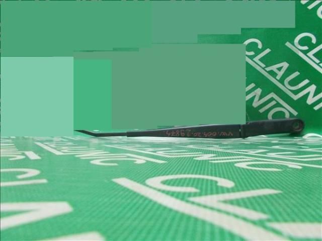 bontott VW GOLF V Jobb első Ablaktörlő Kar