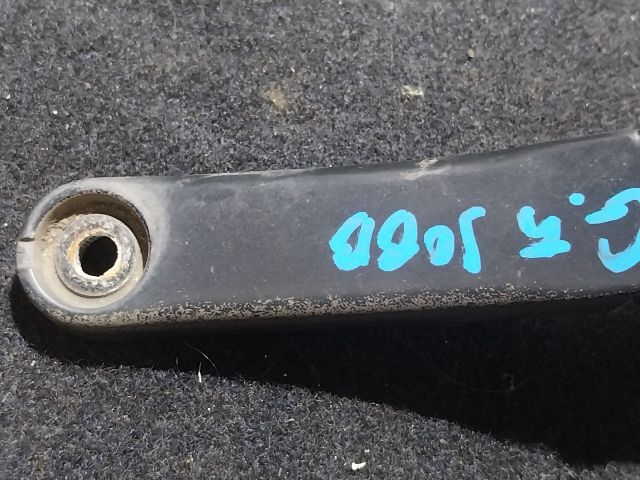 bontott VW GOLF V Jobb első Ablaktörlő Kar