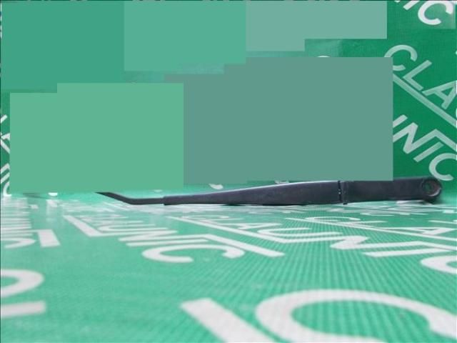 bontott VW GOLF V Jobb első Ablaktörlő Kar