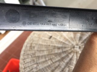 bontott VW GOLF V Jobb első Ajtó Kárpit Díszléc