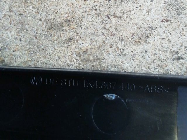 bontott VW GOLF V Jobb első Ajtó Kárpit Díszléc