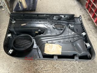 bontott VW GOLF V Jobb első Ajtó Kárpit