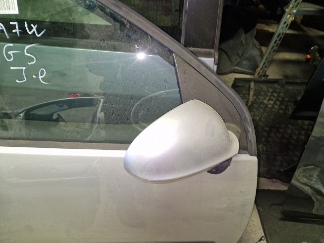 bontott VW GOLF V Jobb első Ajtó (Részeivel)