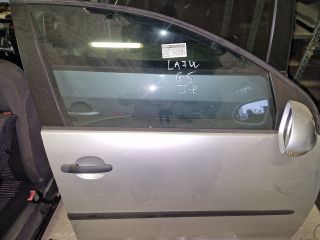 bontott VW GOLF V Jobb első Ajtó (Részeivel)