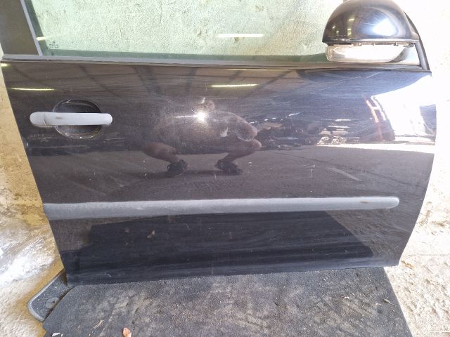 bontott VW GOLF V Jobb első Ajtó (Részeivel)