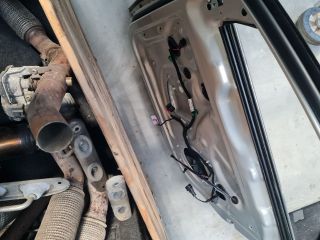 bontott VW GOLF V Jobb első Ajtó (Részeivel)