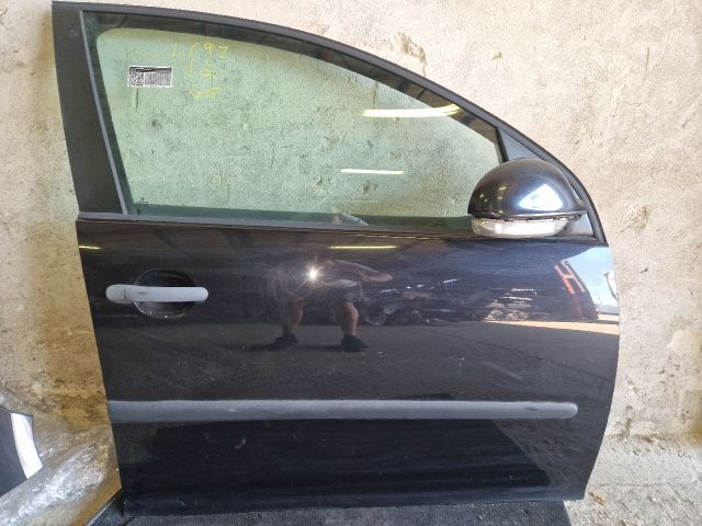 bontott VW GOLF V Jobb első Ajtó (Részeivel)