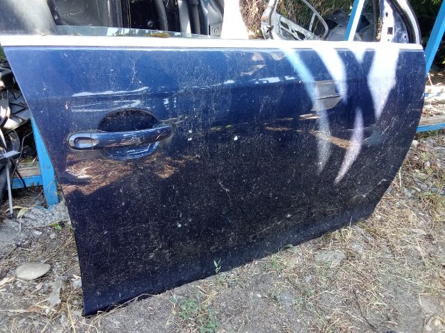 bontott VW GOLF V Jobb első Ajtó (Üres lemez)