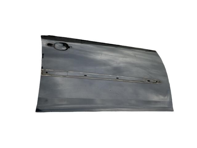 bontott VW GOLF V Jobb első Ajtó (Üres lemez)