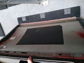 bontott VW GOLF V Jobb első Ajtó (Üres lemez)