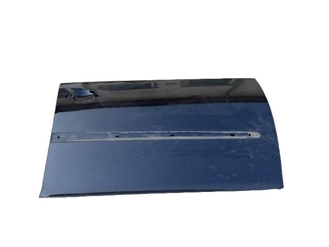 bontott VW GOLF V Jobb első Ajtó (Üres lemez)