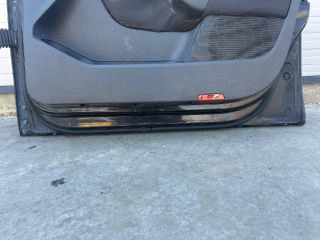 bontott VW GOLF V Jobb első Ajtó (Üres lemez)