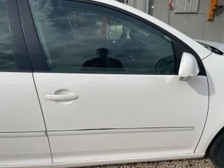bontott VW GOLF V Jobb első Ajtó (Üres lemez)