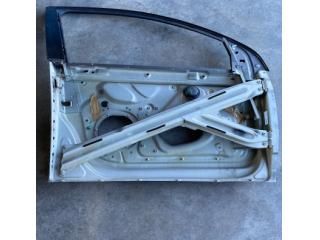 bontott VW GOLF V Jobb első Ajtó (Üres lemez)