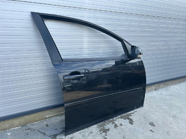 bontott VW GOLF V Jobb első Ajtó (Üres lemez)