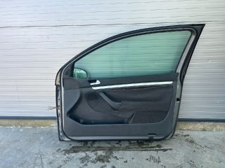 bontott VW GOLF V Jobb első Ajtó (Üres lemez)