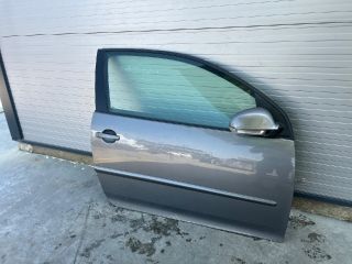 bontott VW GOLF V Jobb első Ajtó (Üres lemez)