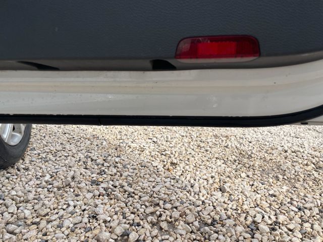 bontott VW GOLF V Jobb első Ajtó (Üres lemez)