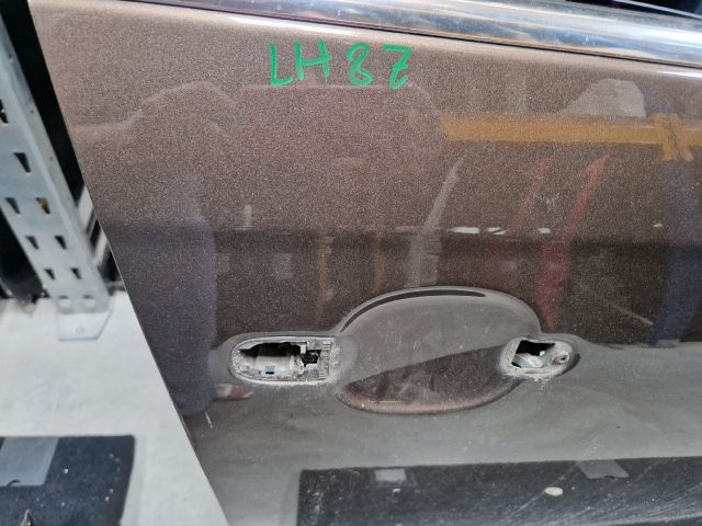 bontott VW GOLF V Jobb első Ajtó (Üres lemez)