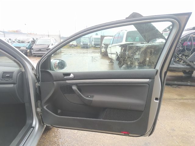 bontott VW GOLF V Jobb első Ajtóhatároló