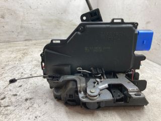 bontott VW GOLF V Jobb első Ajtózár