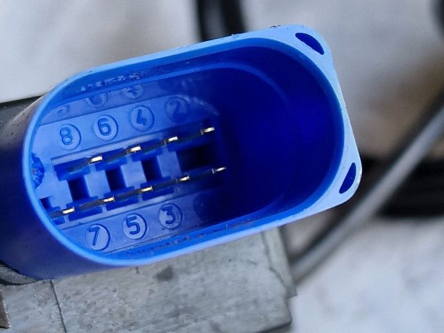 bontott VW GOLF V Jobb első Ajtózár