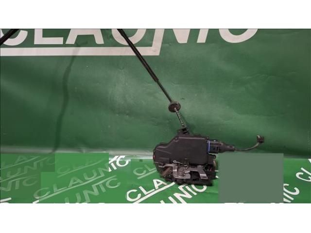 bontott VW GOLF V Jobb első Ajtózár